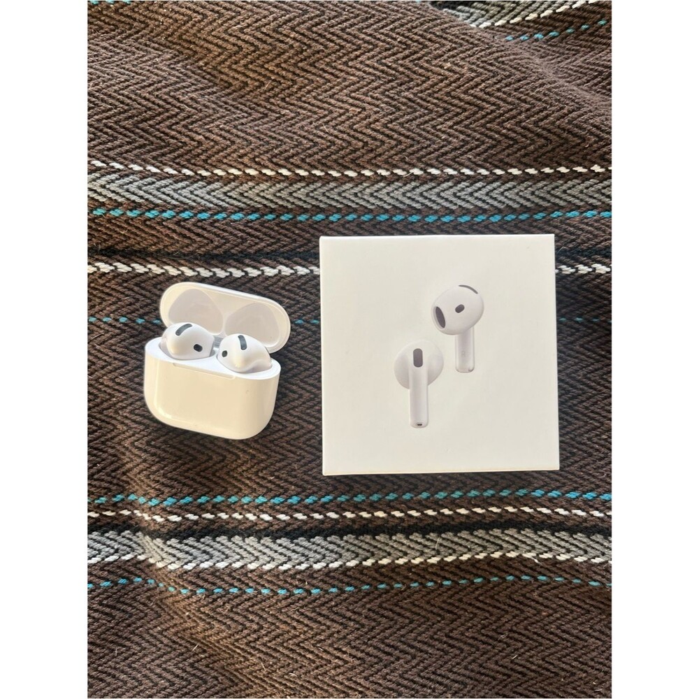 Apple AirPods 4 ANC Active Noise Cancellation USB-C With Box Bluetooth